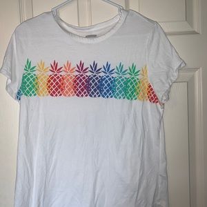 Old navy pineapple tee